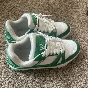 Green Louis Vuitton Trainer size 11(44) Louis Vuitton | Shoes | Green Louis Vuitton Trainer Size 144  main image 2